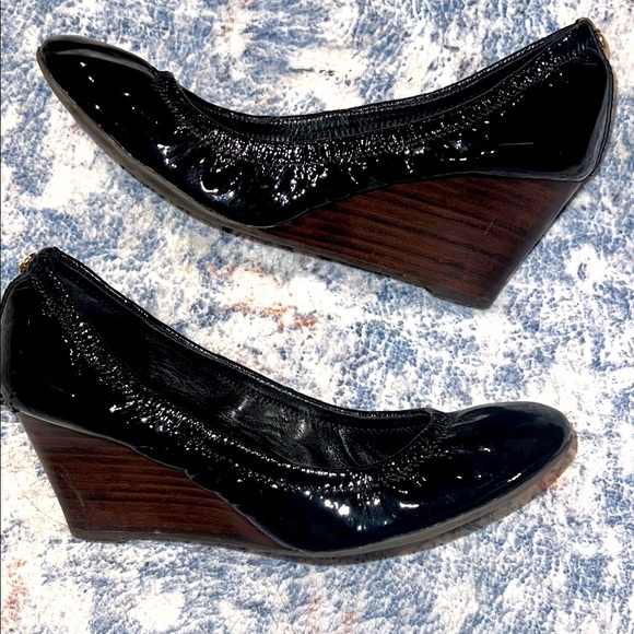 Black Patent Leather Wedge Shoes Tory Burch size 7 - Picture 1 of 6